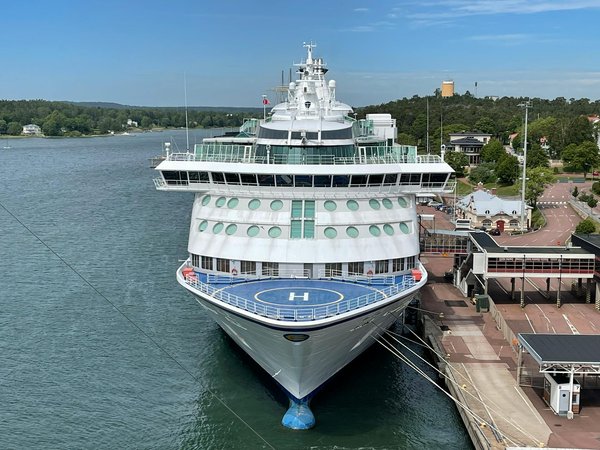 How Can Cruise Travel Impact the Popularity of UK Tourism?